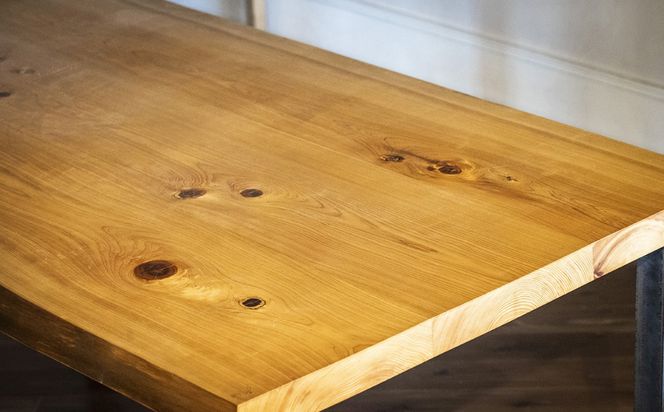 三重県 尾鷲（オワセ）ヒノキ使用、職人技「伊勢逢わせ」一枚板テーブル　幅1,800×奥行750～850×高さ約720㎜　【家具 インテリア 一枚板 おすすめ ブランド メーカー オーダーメイド 手作り おしゃれ 木 テーブル ダイニング 家族 一人暮らし 脚 天板 新生活 引越し 椅子 イス ブルック 三重県 四日市市 ふるさと納税】