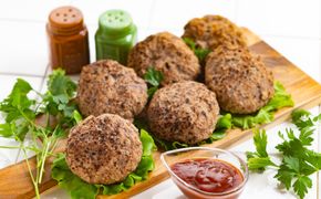 13-91 オホーツクはまなす牛ハンバーグステーキセット