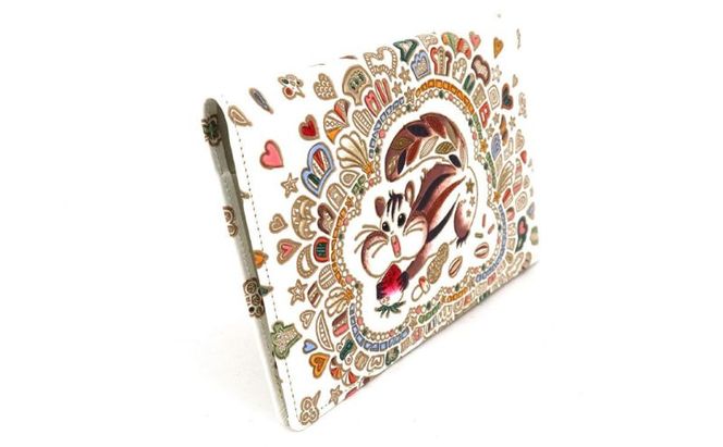 【文庫屋大関】パーソナルホルダー　くいしんぼリス【皮革工芸品】 民芸品 雑貨 日用品 文房具 革小物 革製品 ファイル ケース 