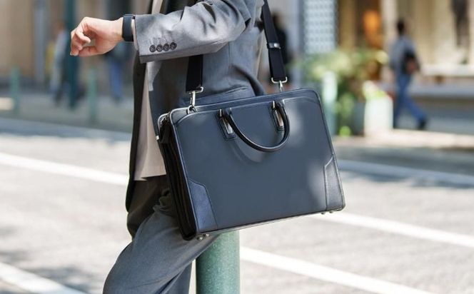 豊岡鞄 craftsmanship HLSS Briefcase Leather Handle ネイビー 202201 / 木和田正昭商店 ブリーフケース ビジネスバッグ メンズ A4ファイル対応 ノートPC収納 通勤 軽量 カバン バッグ 自立 手持ち ショルダーベルト付属 2way