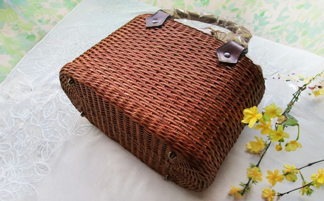 かごバッグ 柳かご（小） / 籠バッグ 豊岡 杞柳細工 伝統工芸士作 伝統工芸品 柳染め かご バッグ カバン 自家栽培 柳 天然素材 高級 おしゃれ 和テイスト 大人 手作り ハンドメイド 日本製 レディース