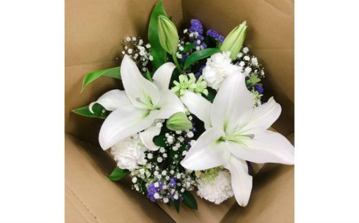 【定期便12ヶ月】日時指定可能 お供え用フラワーアレンジメント 【804】